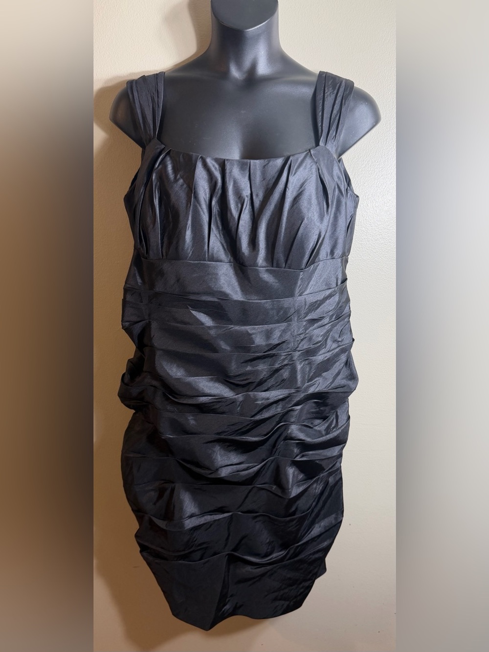 Bill Levkoff Black Ruched Cocktail Dress Satin Sheen Formal Party Dress Sz 28